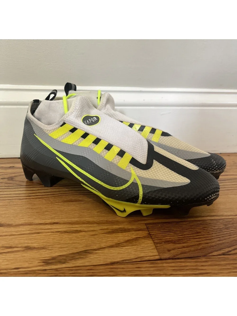 Nike Vapor Edge Ghost Lace Pro 360 Football Cleats Gray Volt Size 9.5
